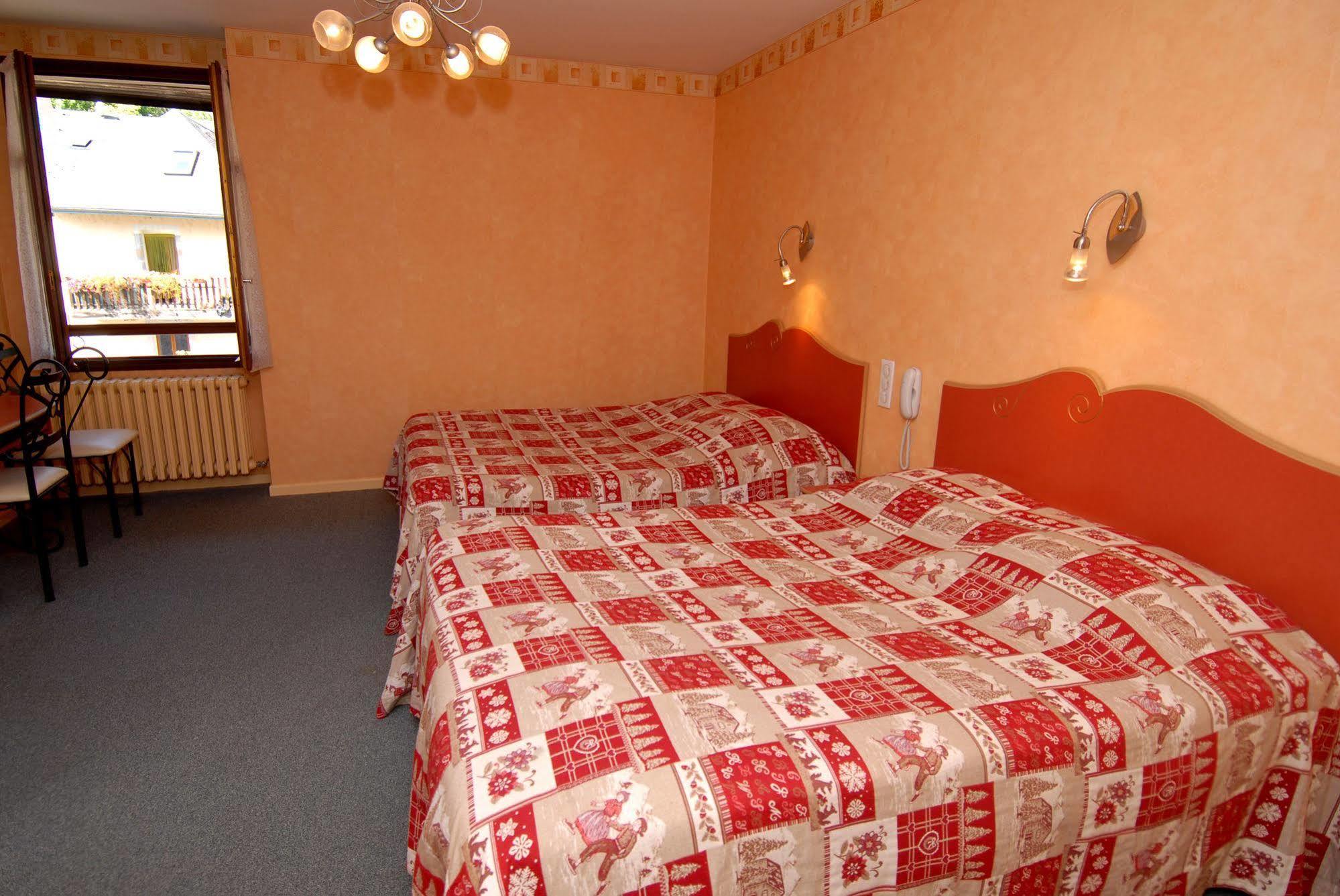 Hotel George Montmélian Eksteriør billede