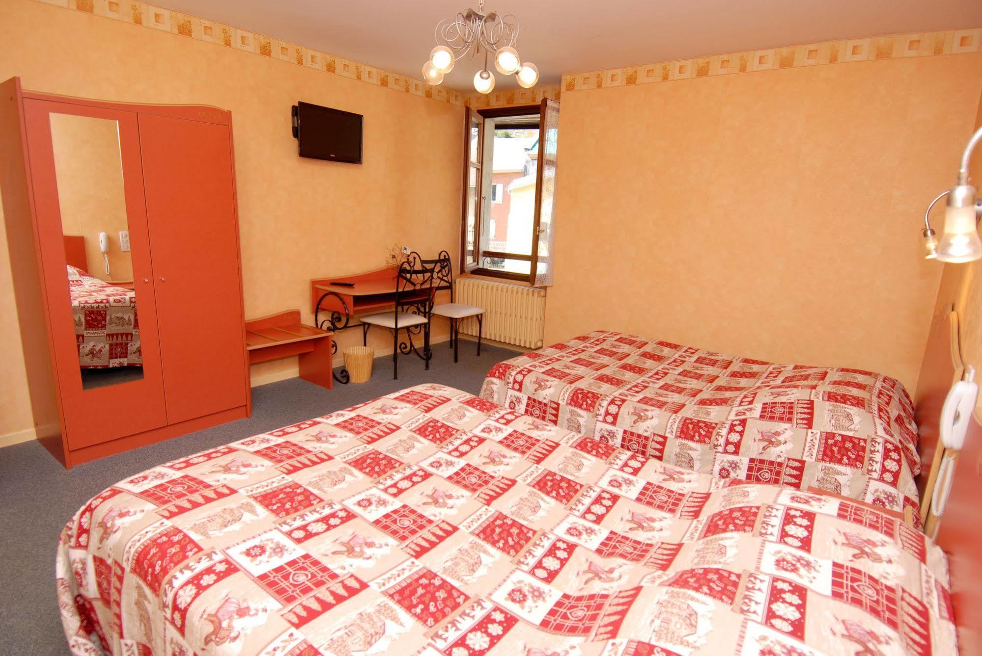 Hotel George Montmélian Eksteriør billede